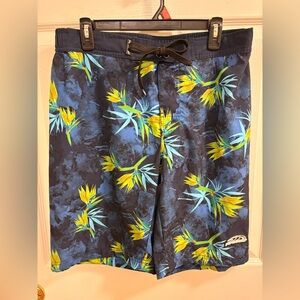 Pipeline board shorts